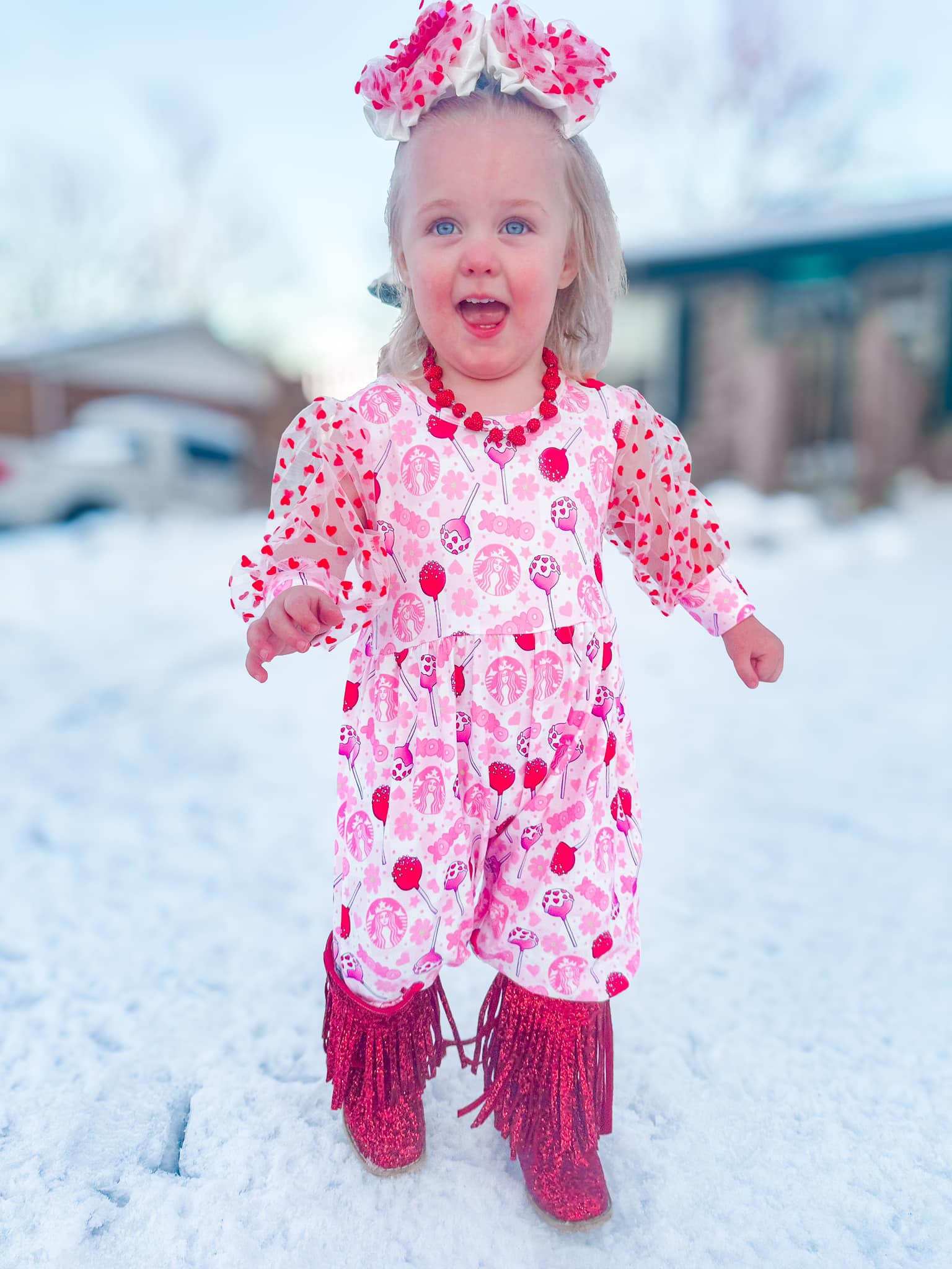 Lilly in the Alley